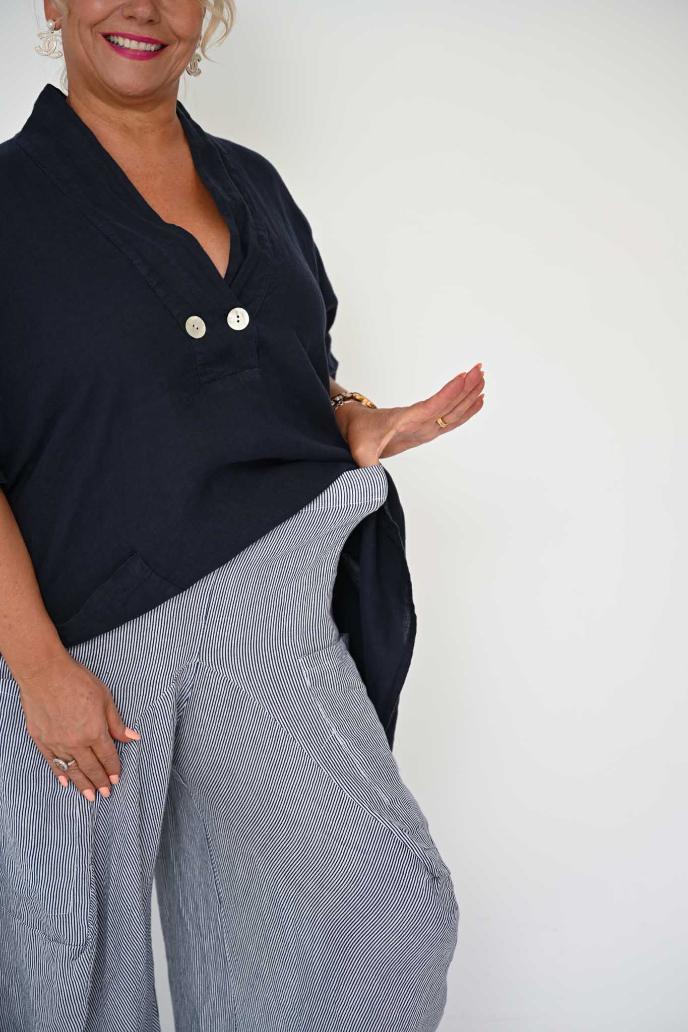 Donna Donna Alicia Pant - Navy Pinstripe - Image 3