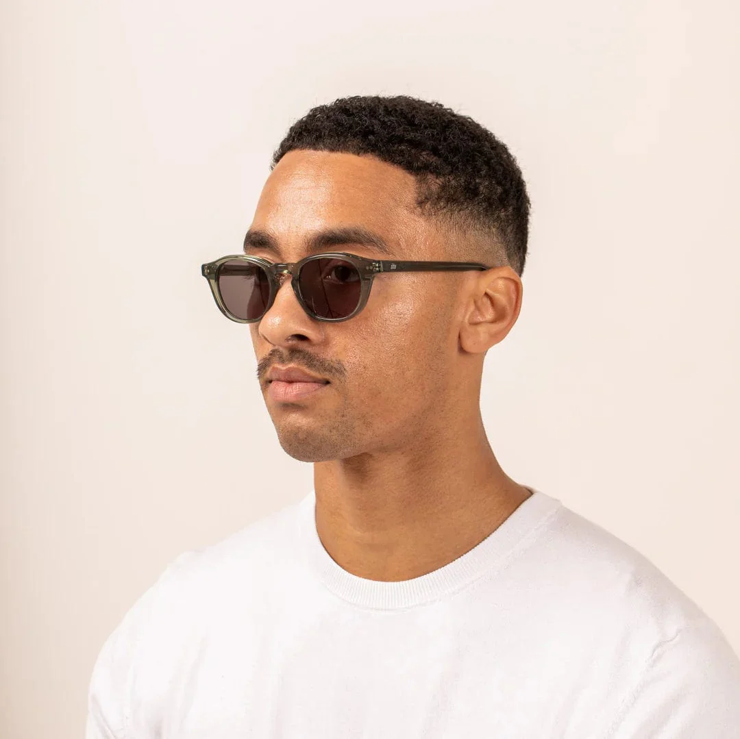 Elio - Image 8