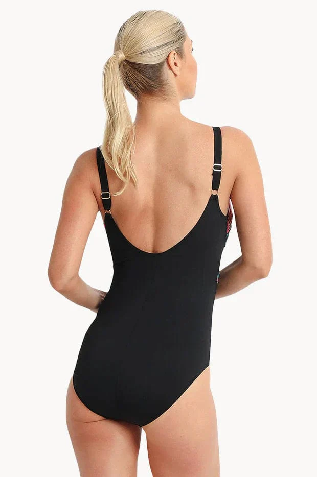 Oasis DD/E Wave Spliced One Piece - Black - Image 2