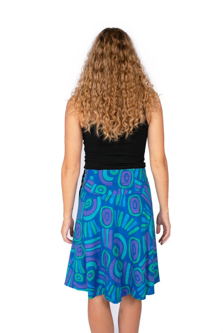 Om Design Chameleon Reversible Skirt - Abstract Black/Abstract Blue - Image 4