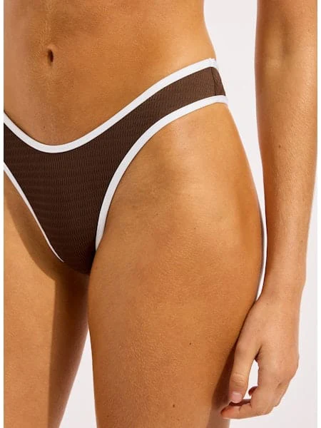 Seafolly Beach Bound Scoop High Cut Rio - Dark Chocolate - Image 3