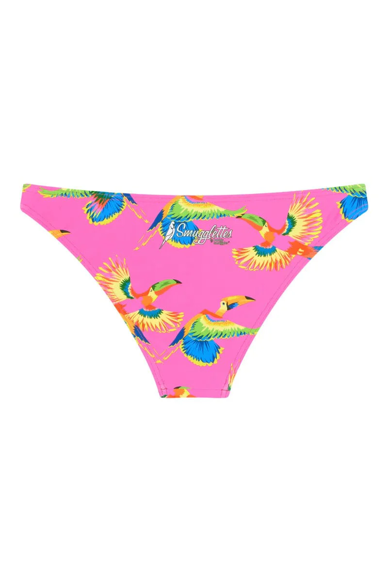 Shelly Bottom in Flying Parrots - Image 4