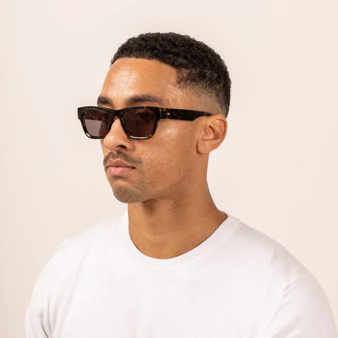 Boston Ecru Tort/Grey - Image 3