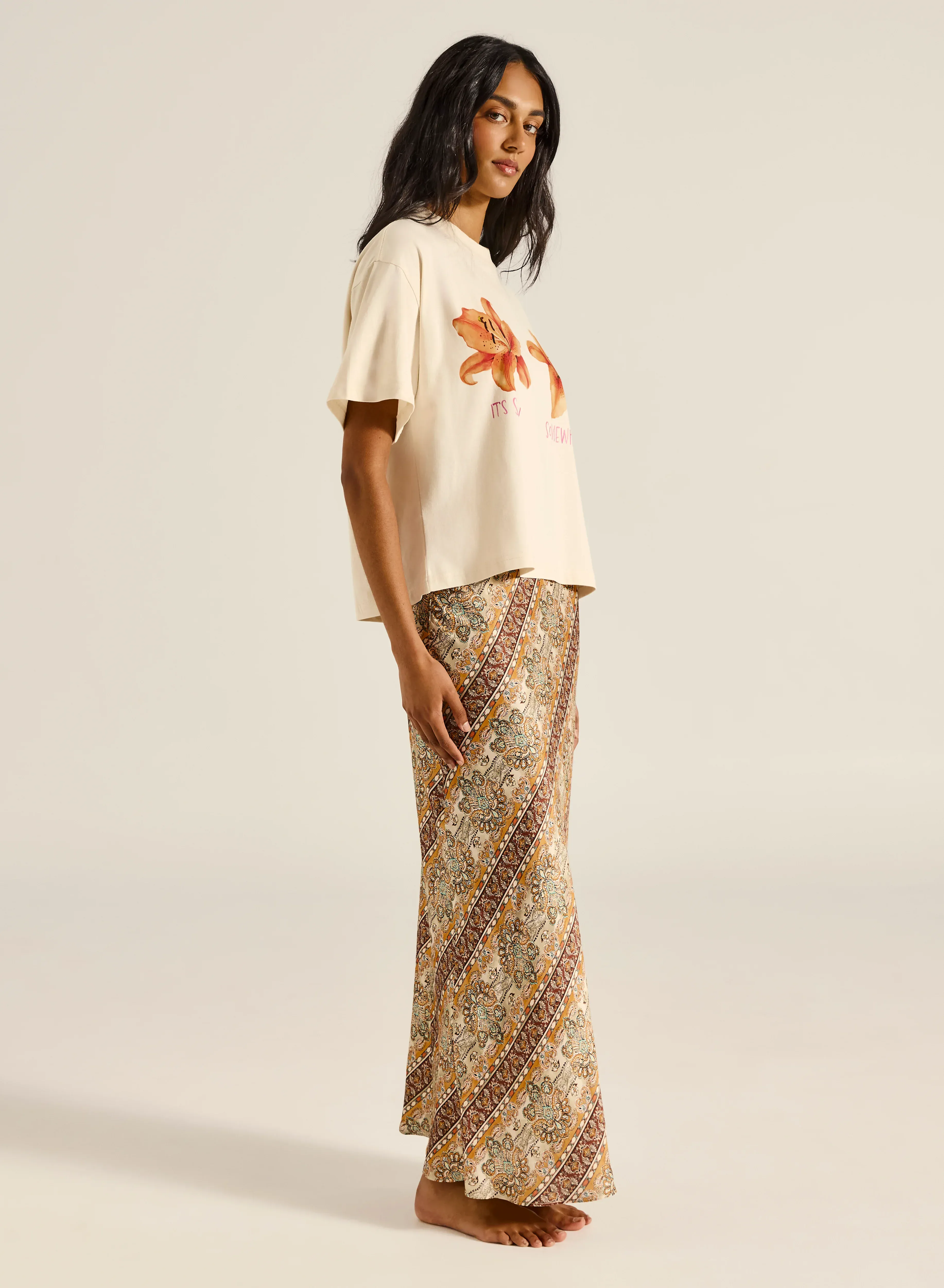 Tigerlily Rashida Lily Boxy Crop Tee - Cream - Image 3