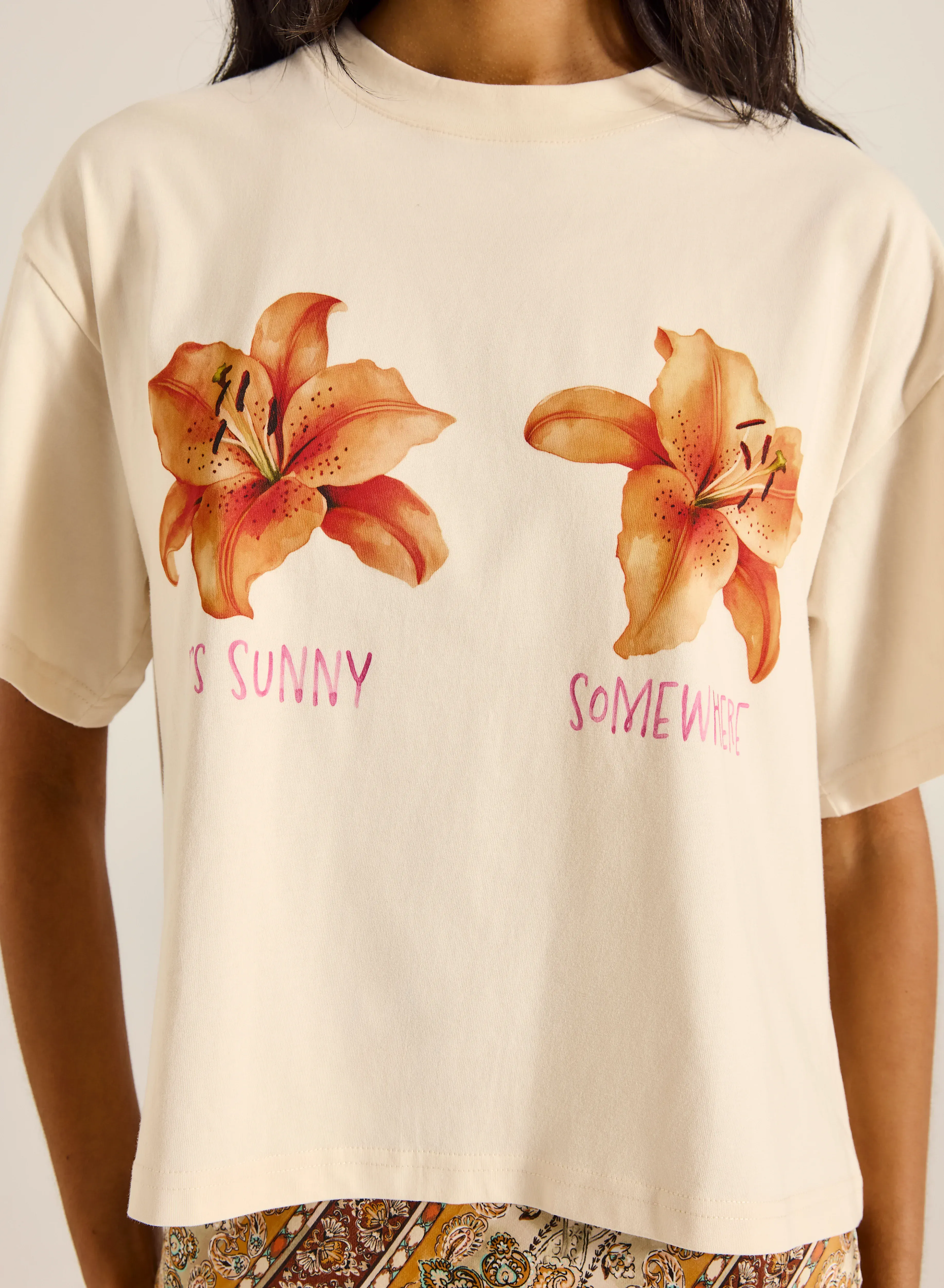 Tigerlily Rashida Lily Boxy Crop Tee - Cream - Image 6